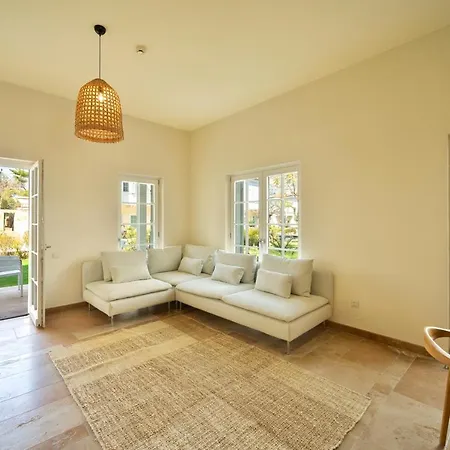 Delightful Townhouse In Gocek. Beach, Pool, Wi-fi Göcek