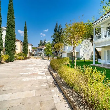 Delightful Townhouse In Gocek. Beach, Pool, Wi-fi Villa *