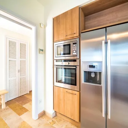 Delightful Townhouse In Gocek. Beach, Pool, Wi-fi Villa Göcek