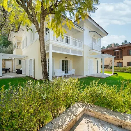 Villa Delightful Townhouse In Gocek. Beach, Pool, Wi-fi Göcek