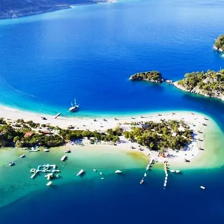 Villa Delightful Townhouse In Gocek. Beach, Pool, Wi-fi *