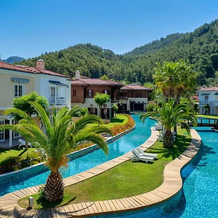 Delightful Townhouse In Gocek. Beach, Pool, Wi-fi *